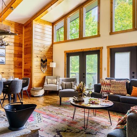 Woodhaven - Private - 3 Suites - Gorgeous Views - 3 Pools - Gamerm - Hottub - Lots Of Bears Gatlinburg Exteriér fotografie