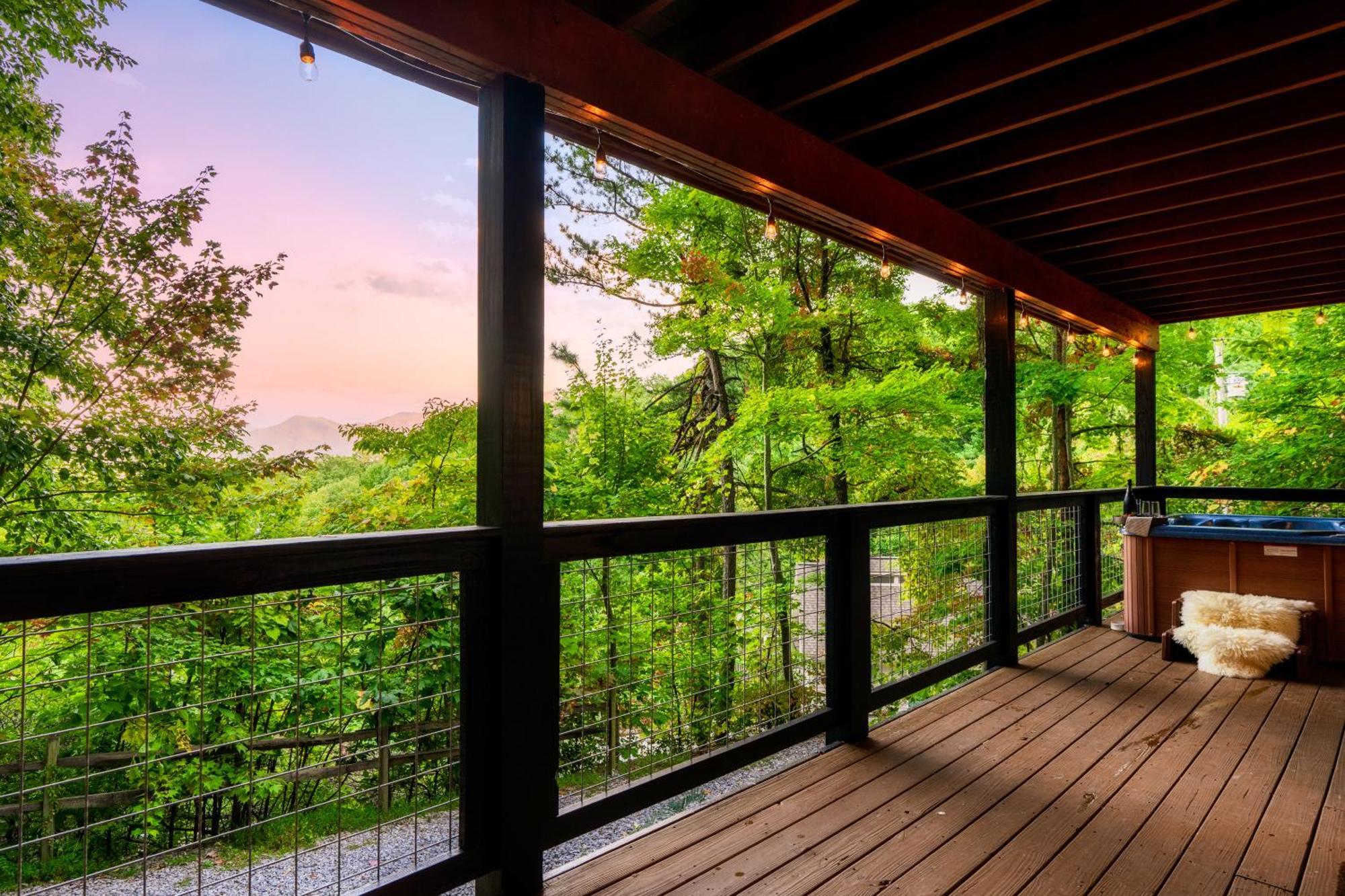 Woodhaven - Private - 3 Suites - Gorgeous Views - 3 Pools - Gamerm - Hottub - Lots Of Bears Gatlinburg Exteriér fotografie