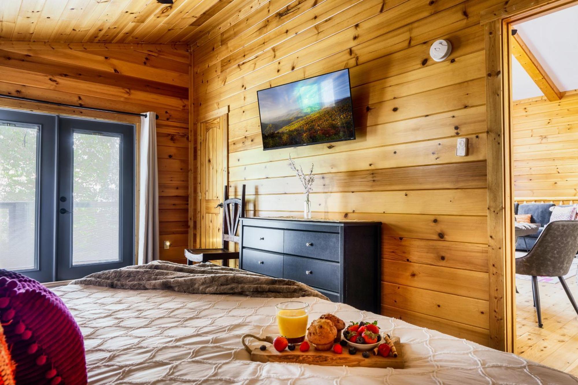 Woodhaven - Private - 3 Suites - Gorgeous Views - 3 Pools - Gamerm - Hottub - Lots Of Bears Gatlinburg Exteriér fotografie