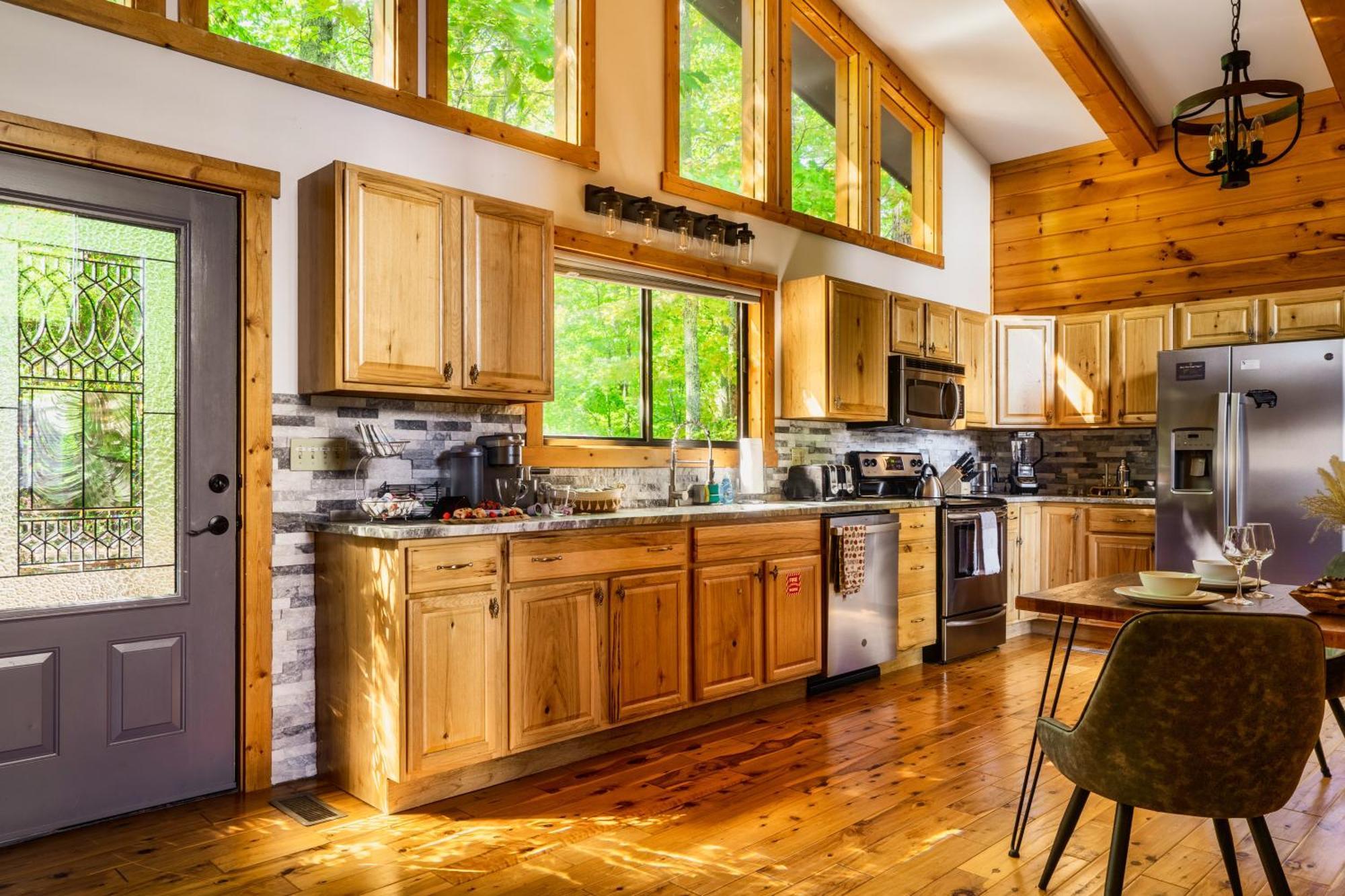 Woodhaven - Private - 3 Suites - Gorgeous Views - 3 Pools - Gamerm - Hottub - Lots Of Bears Gatlinburg Exteriér fotografie