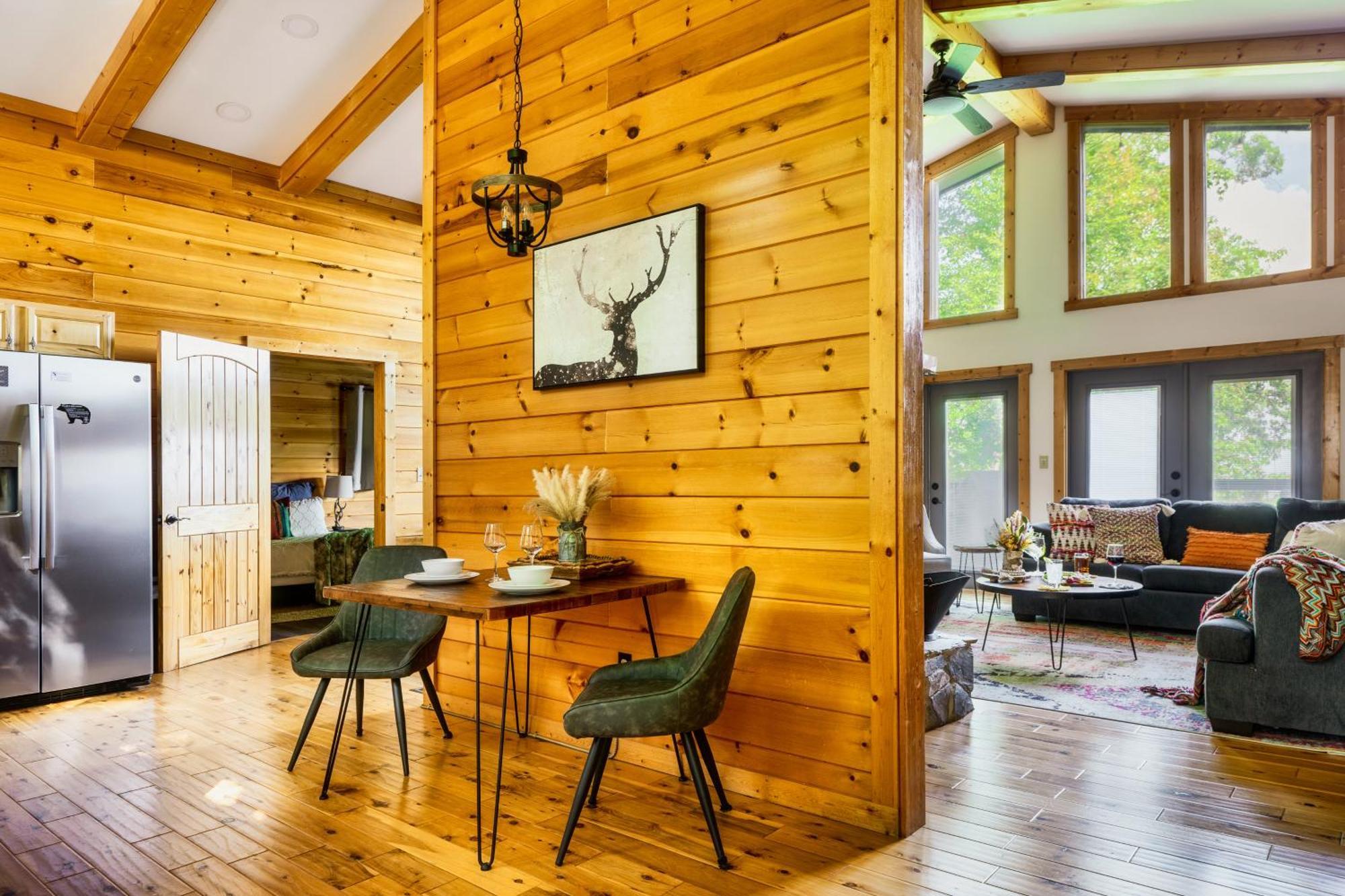 Woodhaven - Private - 3 Suites - Gorgeous Views - 3 Pools - Gamerm - Hottub - Lots Of Bears Gatlinburg Exteriér fotografie